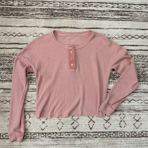 American eagle long sleeve crop top with three button detail